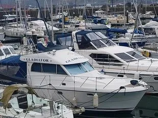 Beneteau Antares 10.8 usato - foto 1