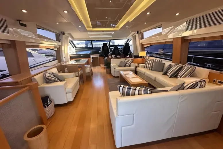 Sunseeker PREDATOR 84 used - hero image 5