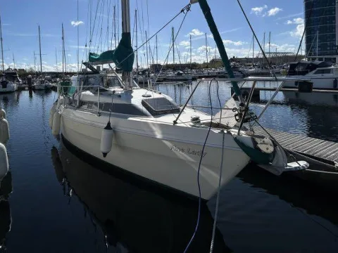 Hunter Horizon 32 Wheelhouse used - photo 1