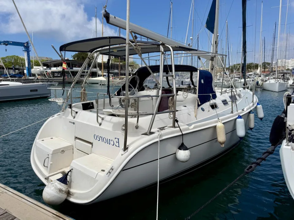 Hunter 356 used - photo 1