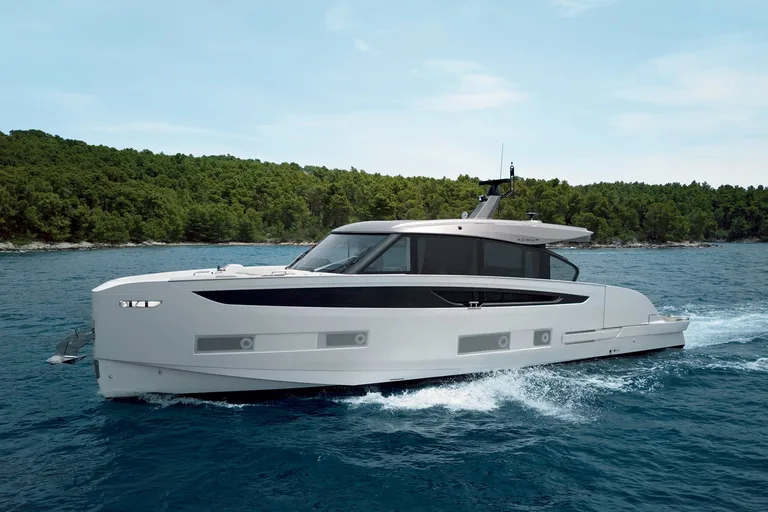 Azimut Seadeck 6