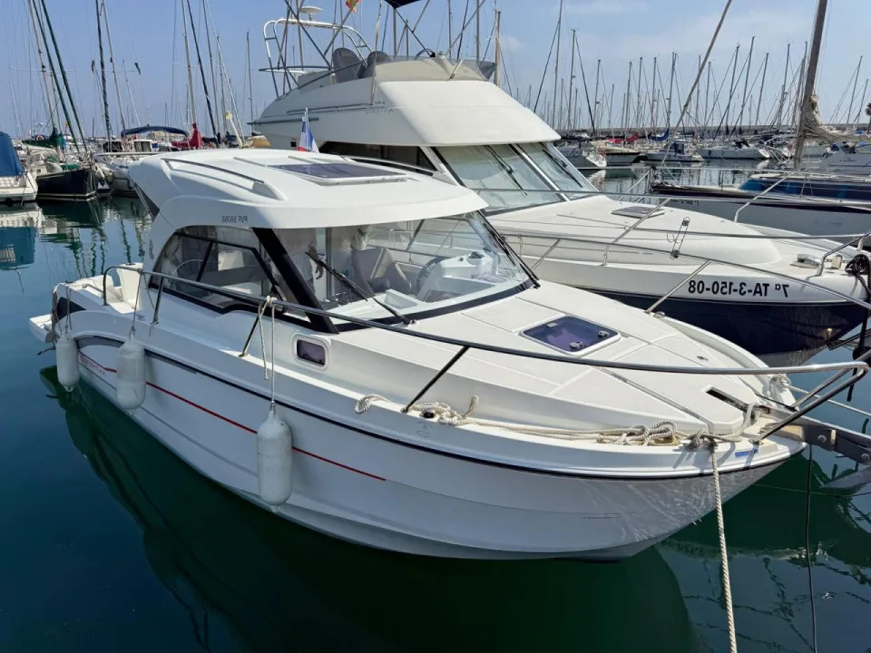 Beneteau Antares 8 used - photo 1