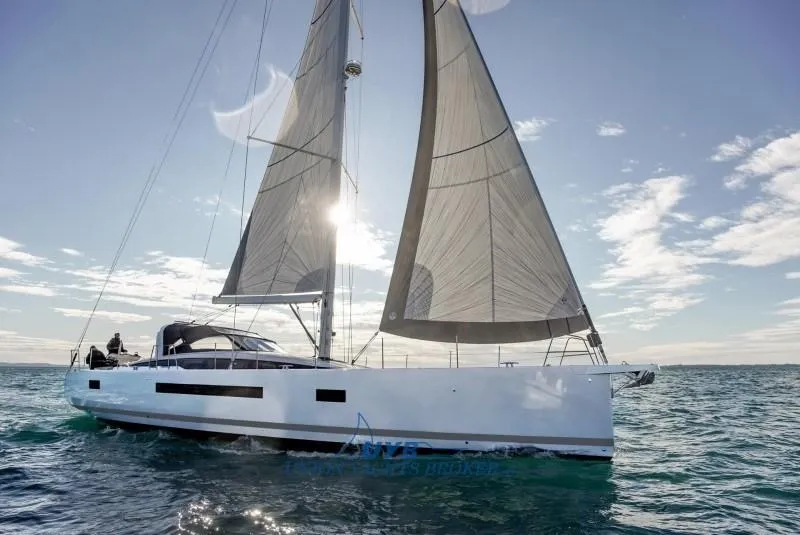 Jeanneau 65 used - photo 1