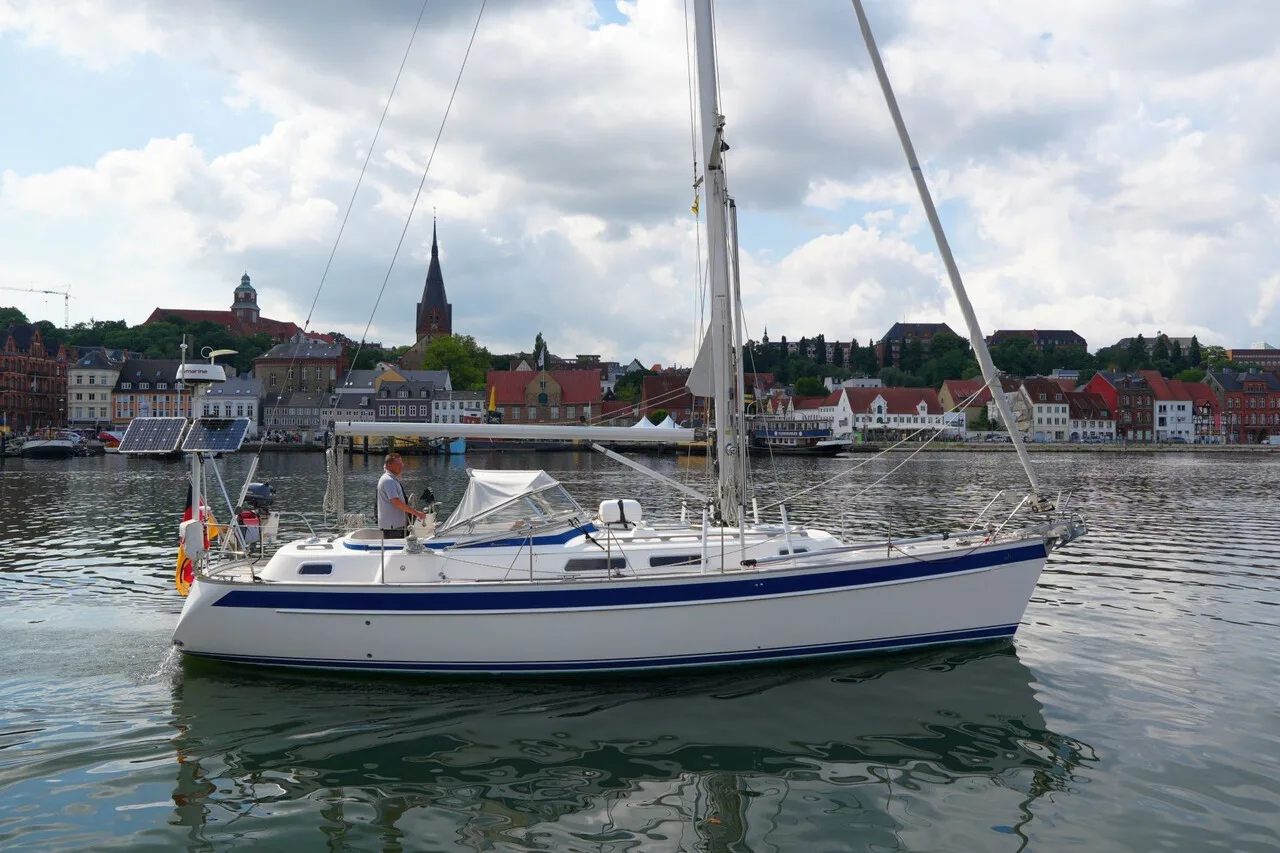 Hallberg-Rassy 37 usato - foto 1