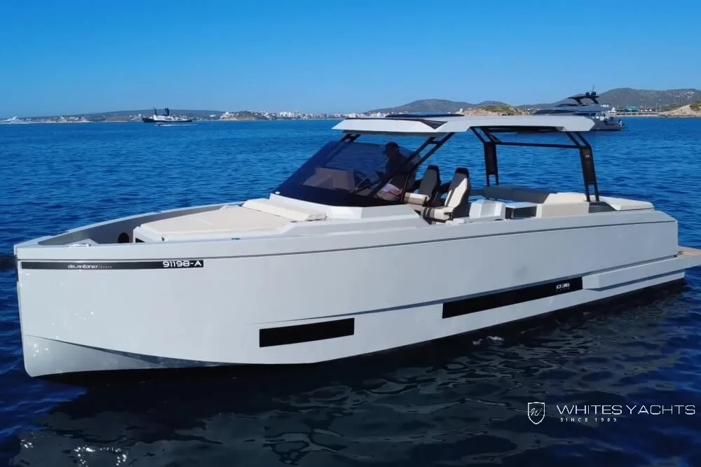 De Antonio Yachts D36 Open used - photo 1