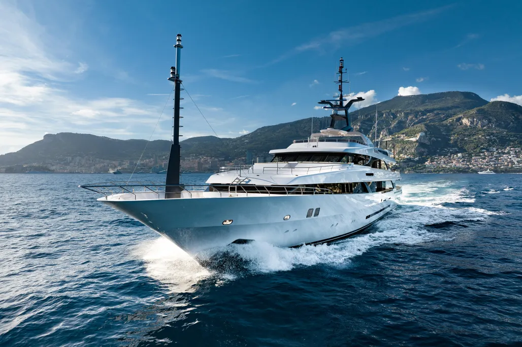 Benetti 52m Custom displacement used - photo 1