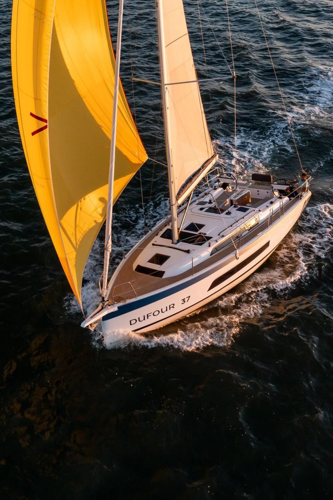 Dufour 37 used - photo 1