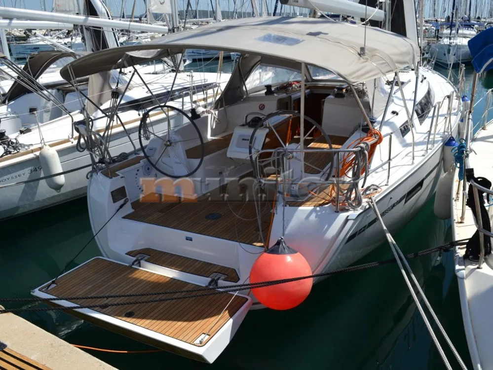 Bavaria Yachts 37 Cruiser usato - foto 1