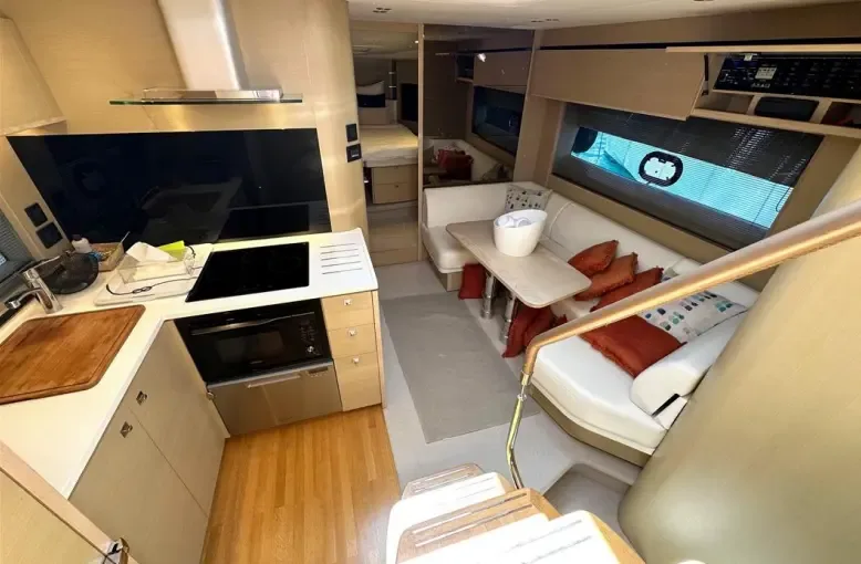 Princess V50 ( 2019 ) used - hero image 4