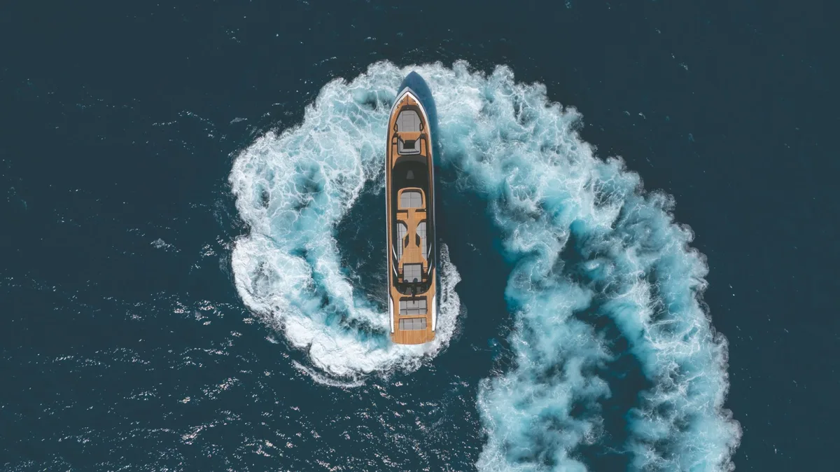 AB Yachts AB 110 — 12