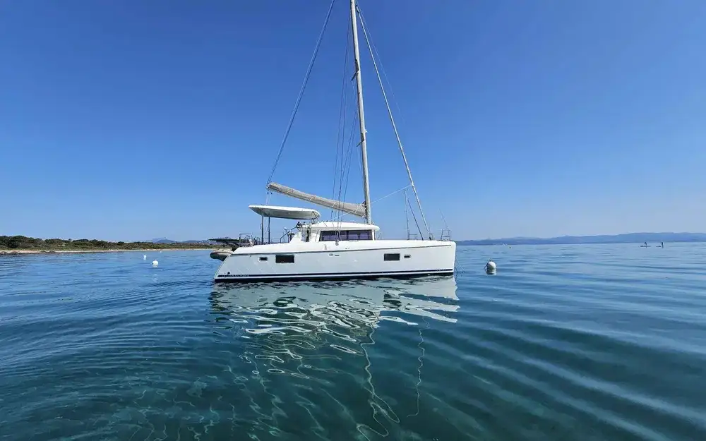 Lagoon 420 used - photo 1