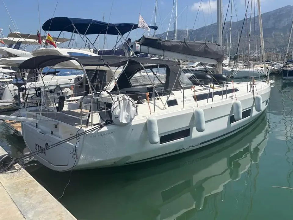Dufour 470 used - photo 1