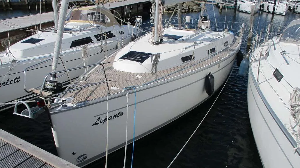 Bavaria Yachts 32 CRUISER used - photo 1