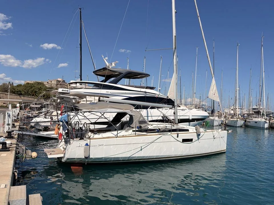 Jeanneau Sun odyssey 349 used - photo 1