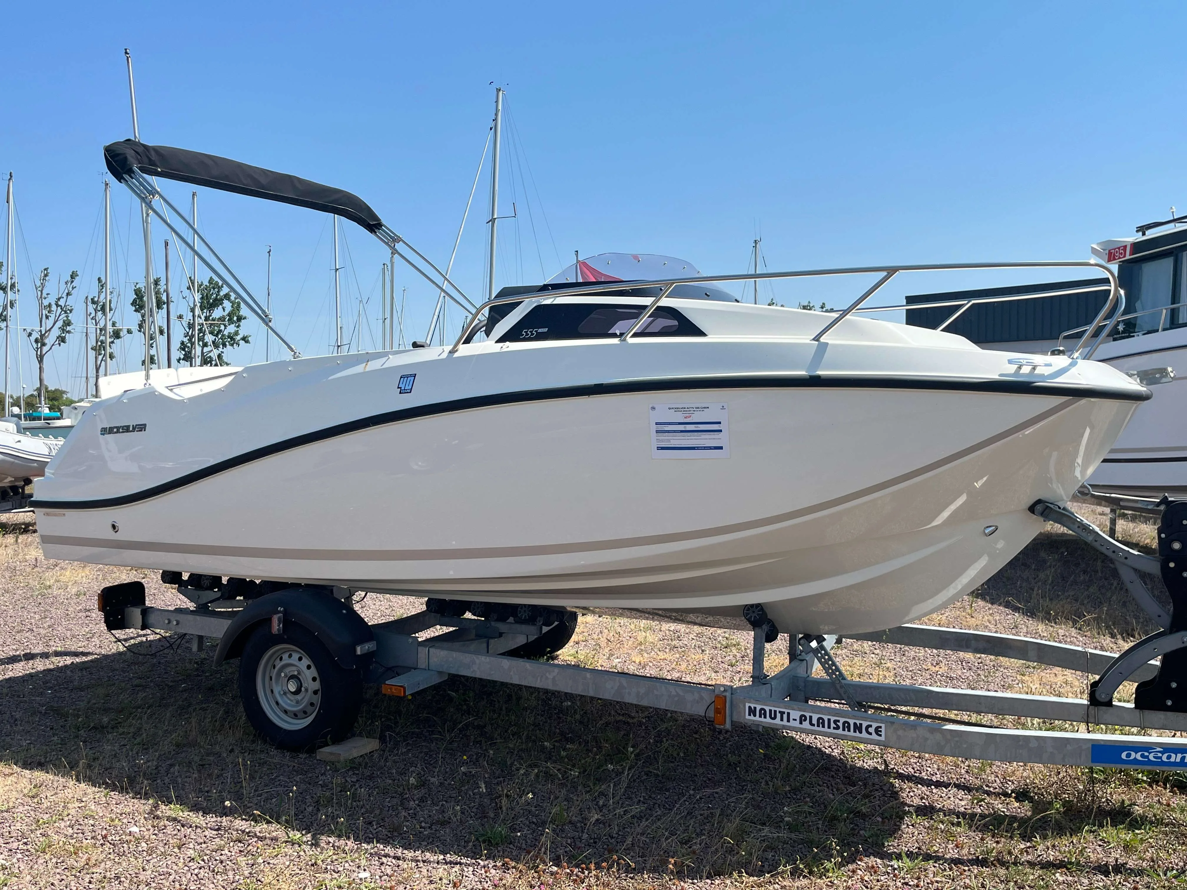 Quicksilver ACTIV 555 CABIN gebraucht - Foto 1
