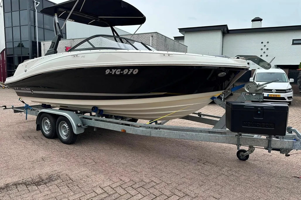 Bayliner VR5 Bowrider I/O gebraucht - Foto 1