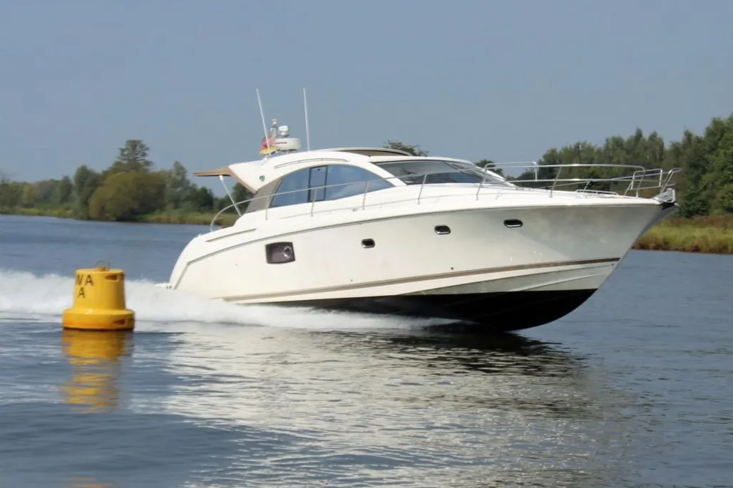 Prestige 440S used - photo 1