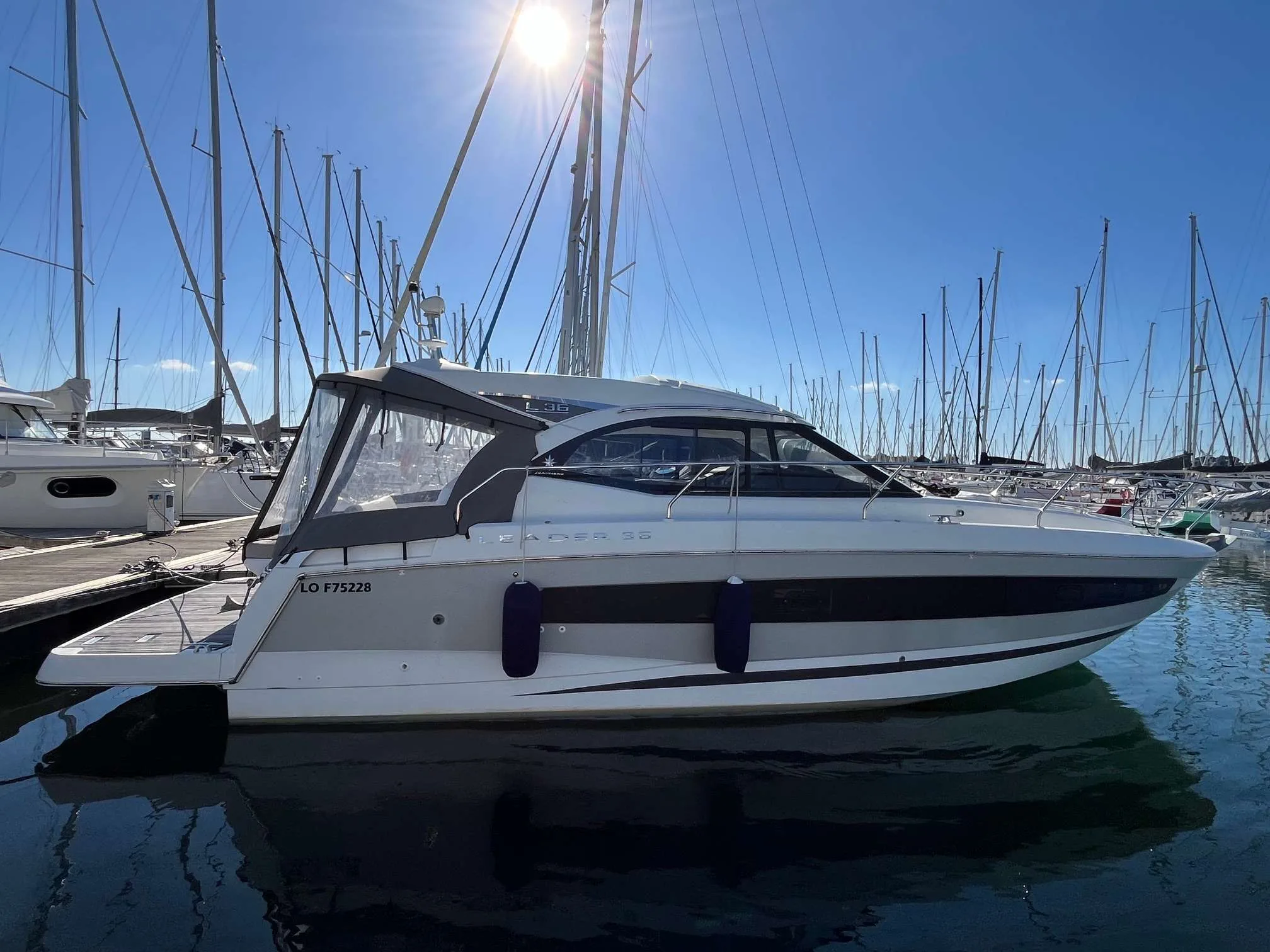 Jeanneau LEADER 36 d'occasion - photo 1