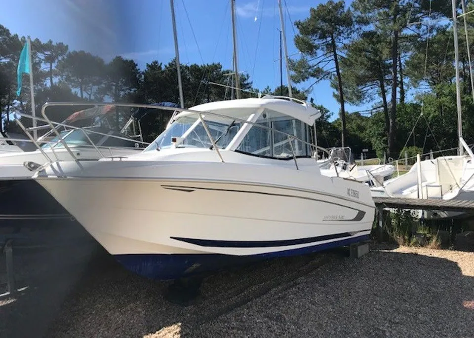 Beneteau Antares 5.80 d'occasion - photo 1