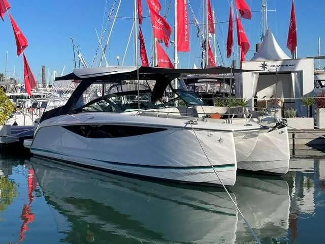 Jeanneau TH33 gebraucht - Foto 1