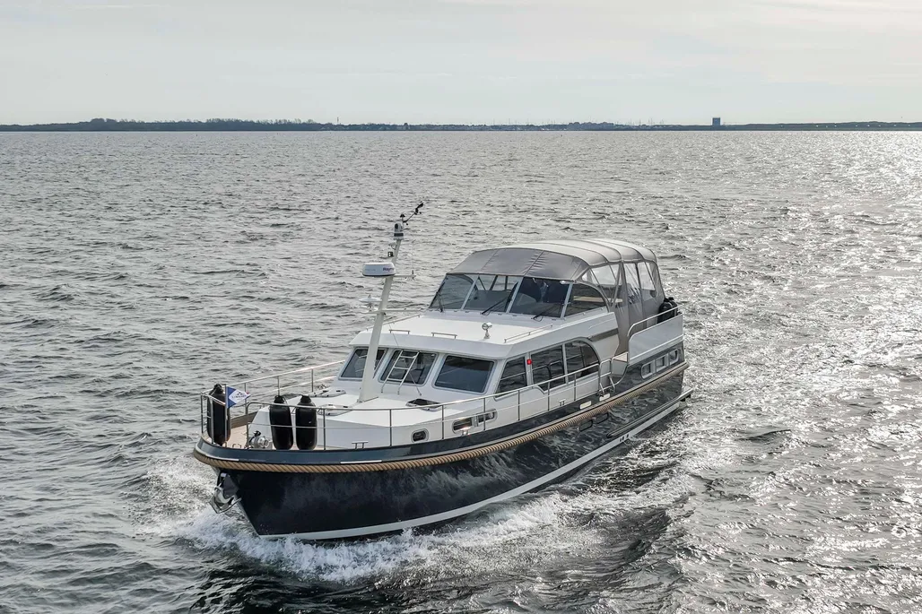 Linssen Grand Sturdy 45.0 AC used - photo 1