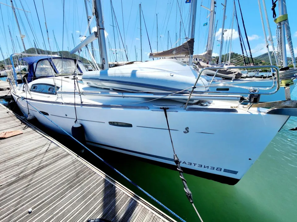 Beneteau Oceanis 40 used - photo 1