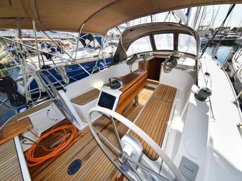 Bavaria Yachts Cruiser 37 usato - foto 1