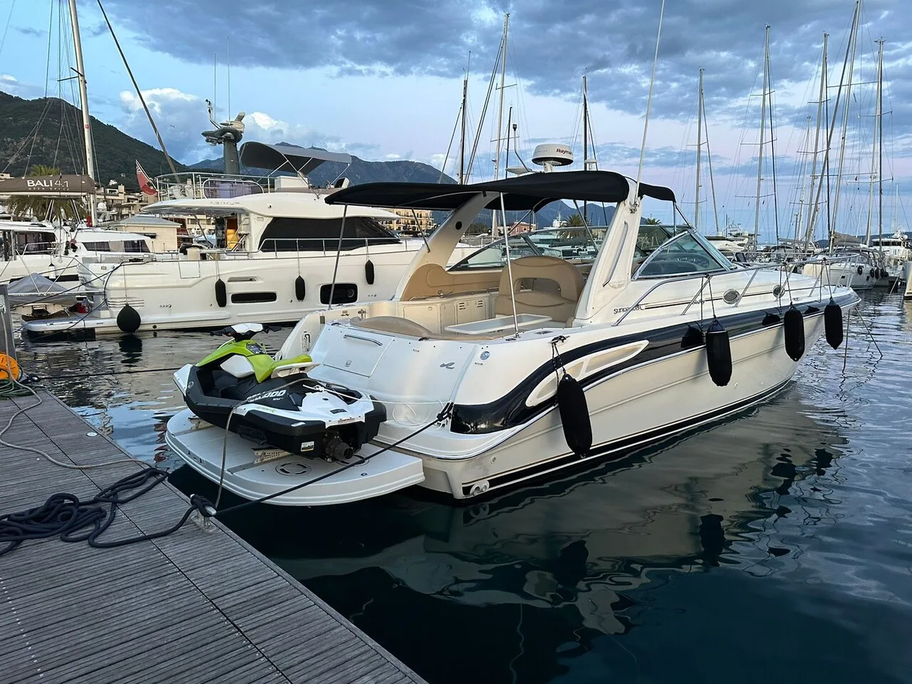 Sea Ray 410 gebraucht - Foto 1