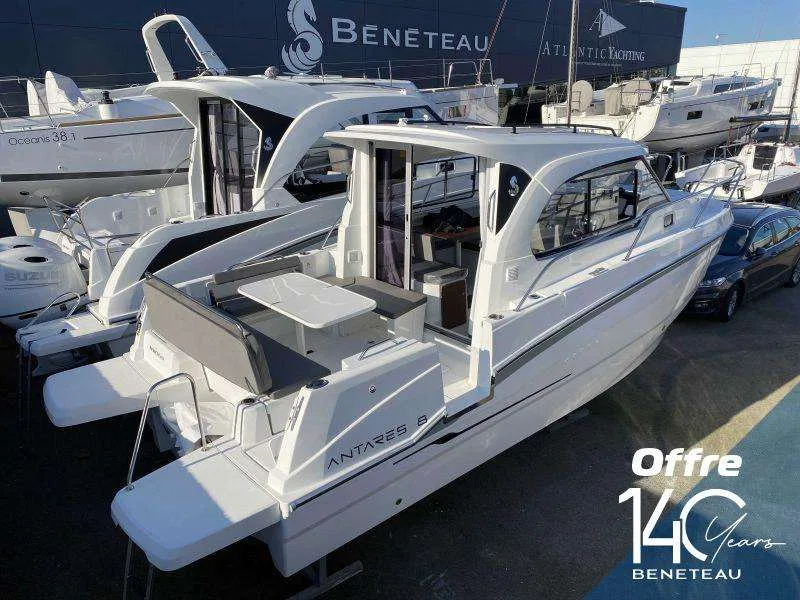 Beneteau ANTARES 8 usato - foto 1