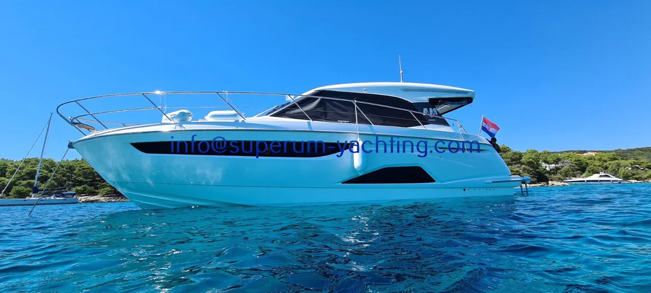 Bavaria Yachts R40 Coupe used - photo 1 Bavaria Yachts R40 Coupe used - photo 1