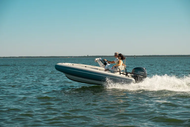 Zodiac Yachtline 4.0