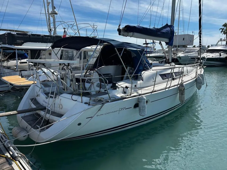 Jeanneau SUN ODYSSEY 39I used - photo 1