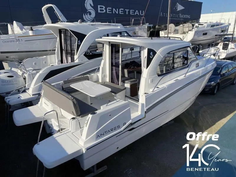 Beneteau Antares 8 d'occasion - photo 1