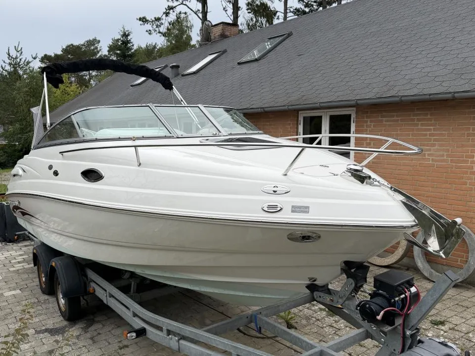 Chaparral 215 SSI used - photo 1