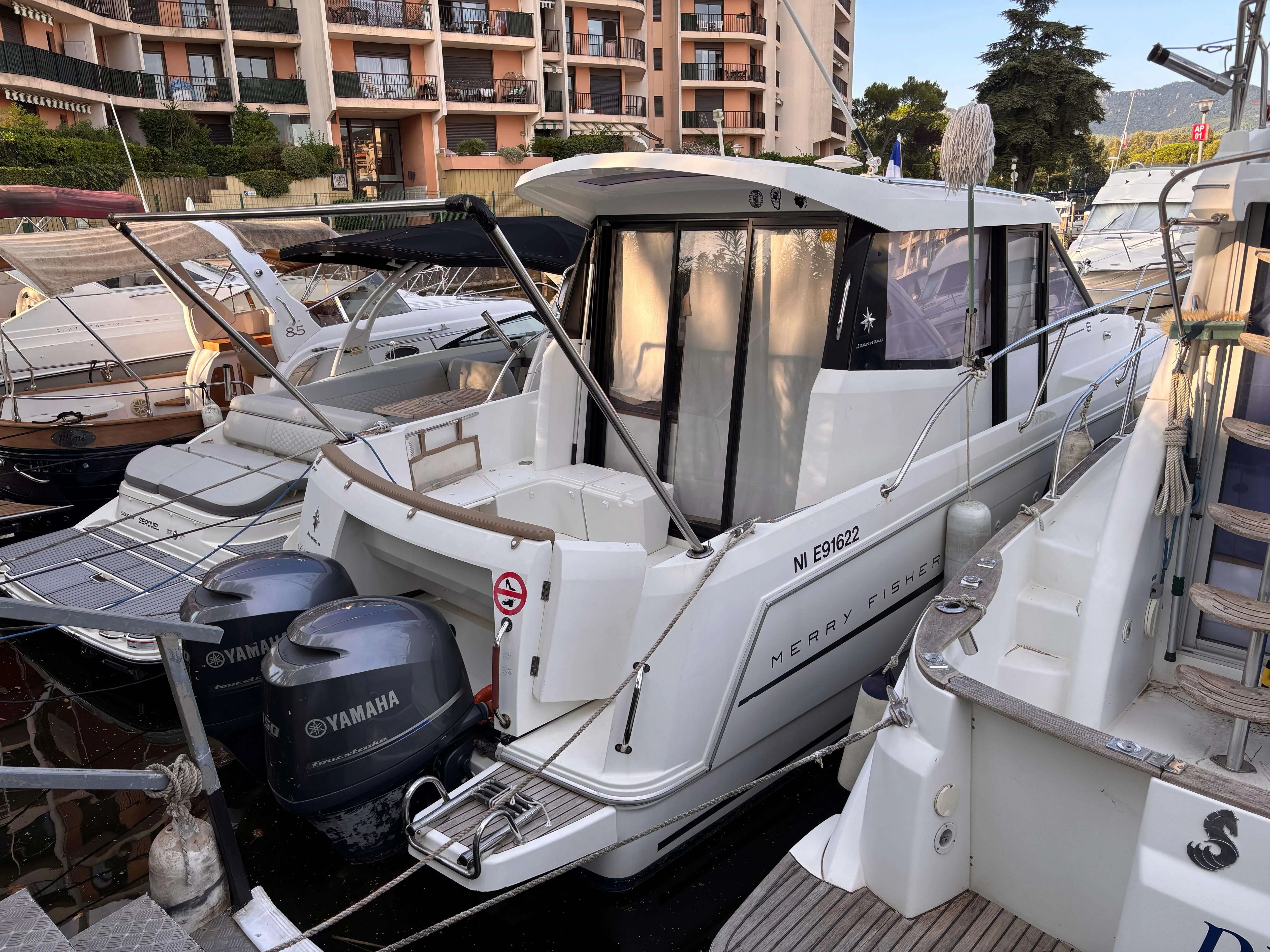 Jeanneau MERRY FISHER 855 used - photo 1