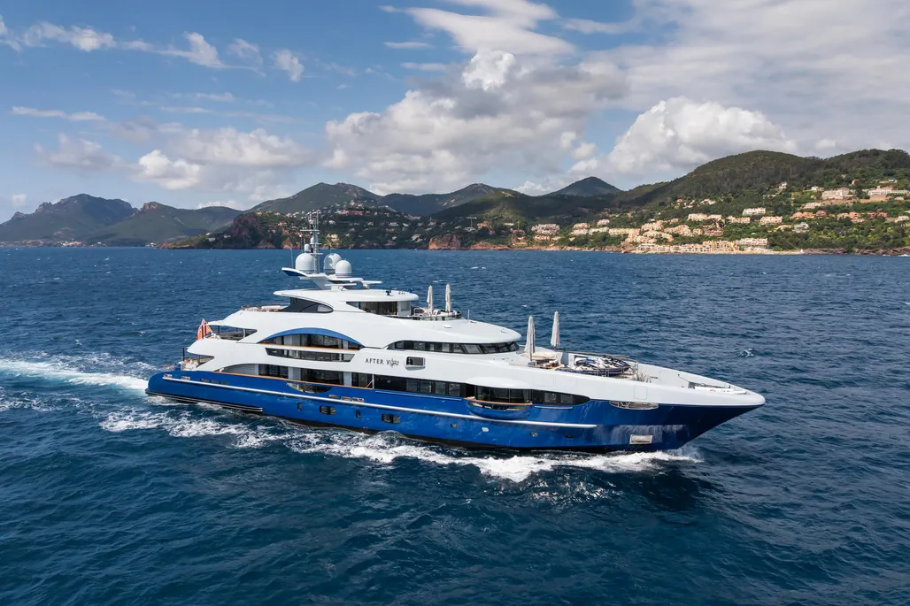 Heesen 55m used - photo 1