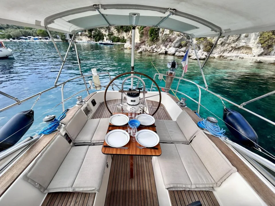 Hallberg-Rassy 34 used - photo 1