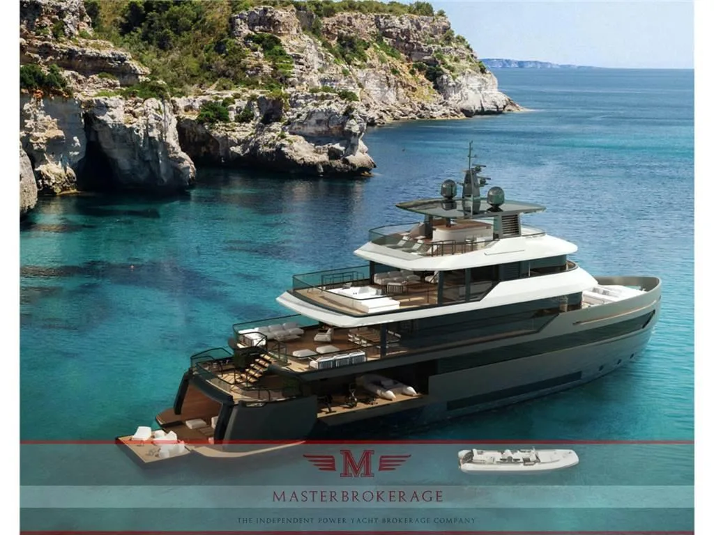 Benetti Byond 37 metri usato - foto 1