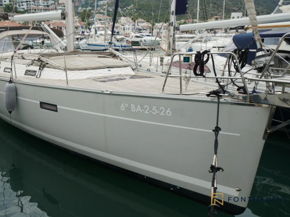 Bavaria Yachts 45 used - photo 1