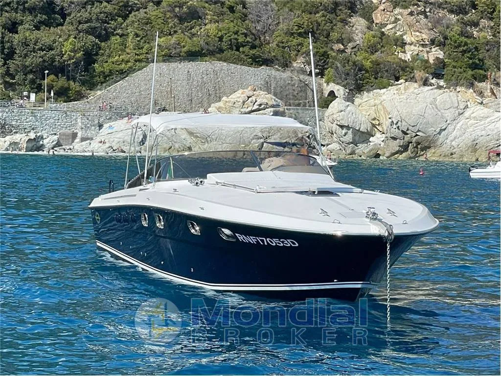 Magnum Marine 40' Sport used - photo 1