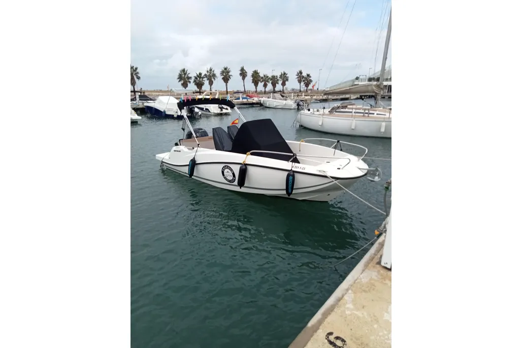 Quicksilver Activ 605 Open used - photo 1