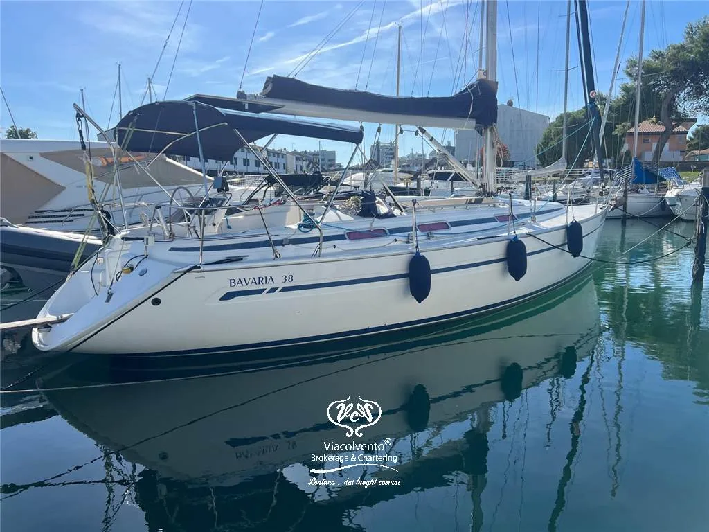 Bavaria Yachts 38 CRUISER usato - foto 1