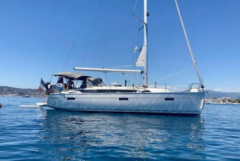 Bavaria Yachts Cruiser 37 used - photo 1