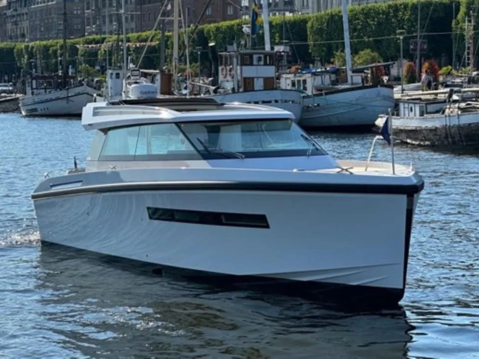 Delta Powerboats 33 Coupé used - photo 1
