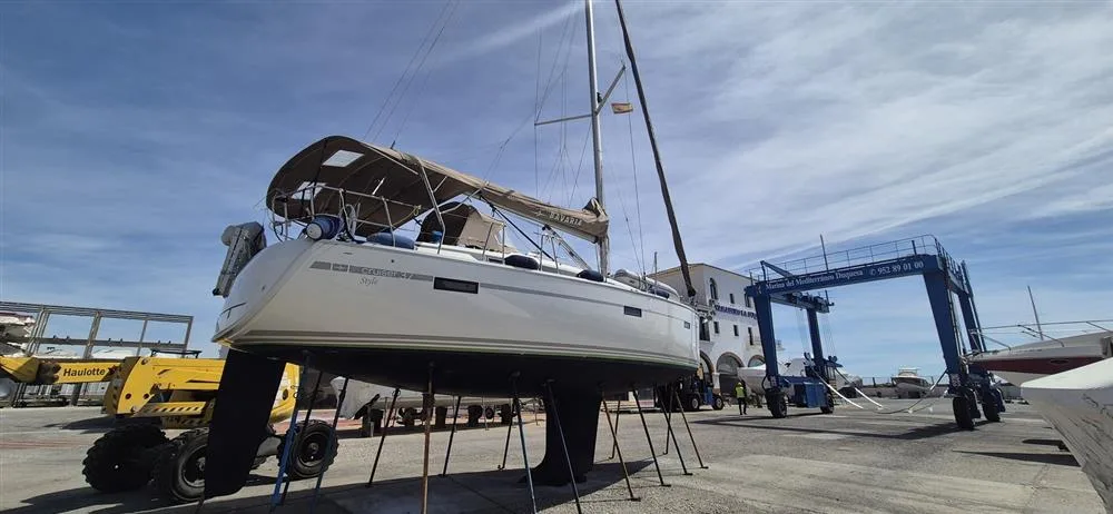 Bavaria Yachts Cruiser 37 gebraucht - Foto 1 Bavaria Yachts Cruiser 37 gebraucht - Foto 1