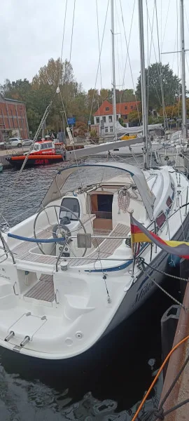 Bavaria Yachts 30 Cruiser used - photo 1