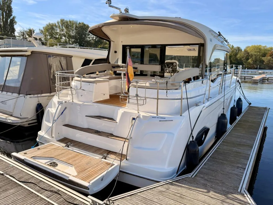 Bavaria Yachts E40 Sedan used - photo 1