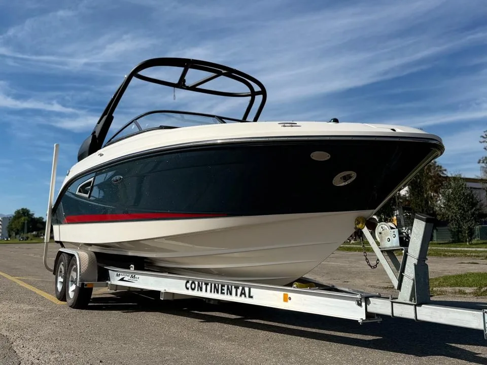 Sea Ray SLX230 gebraucht - Foto 1