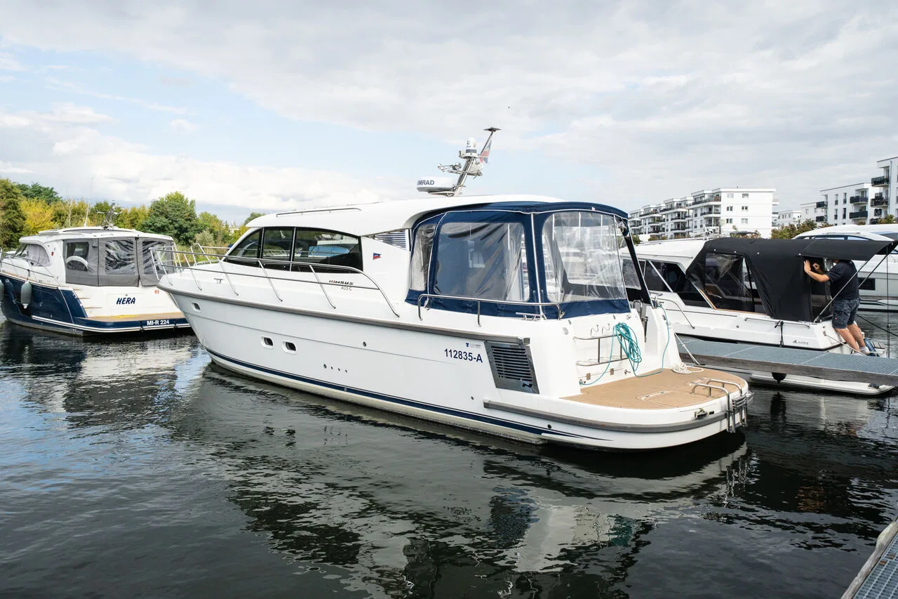Nimbus 405 Coupe used - photo 1