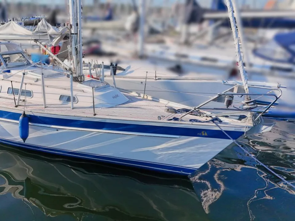 Hallberg-Rassy 34 used - photo 1